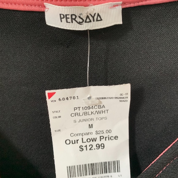 Blouse - Picture 2 of 3